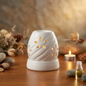 Twisted Petal Diffuser – White Gloss